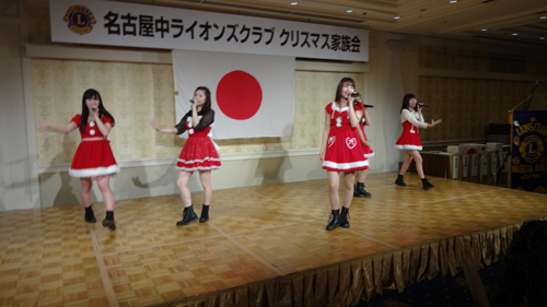 dela再び登場